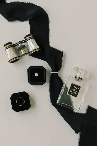Ere Nior: Explore Our Latest Style Feature. Mobile Image