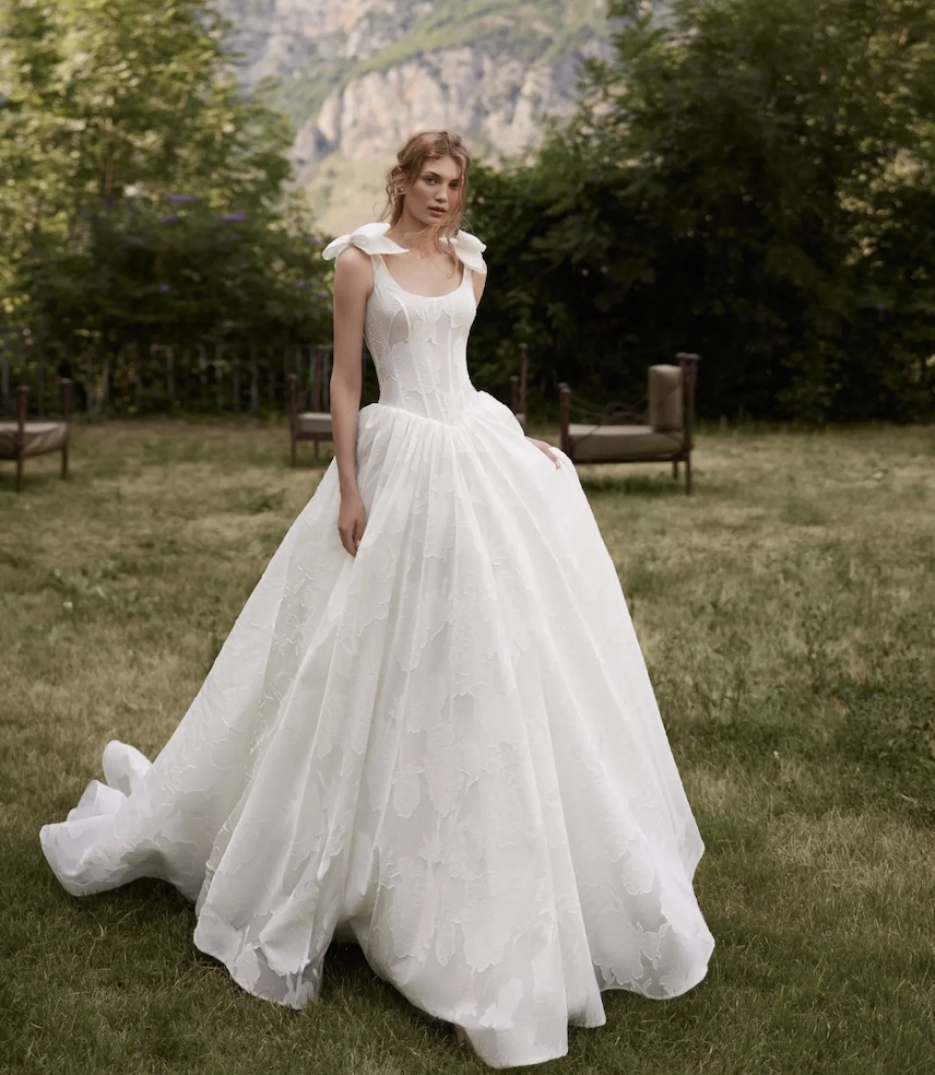 The Art of Balance: Glamorous Wedding Dresses That Still Feel Effortless Image