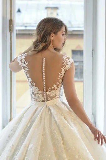Airis Olivia Bottega #6 thumbnail
