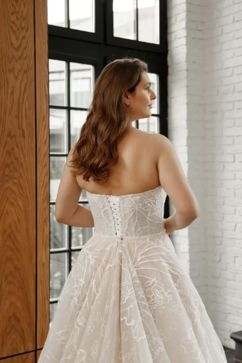 Blum Olivia Bottega #18 thumbnail