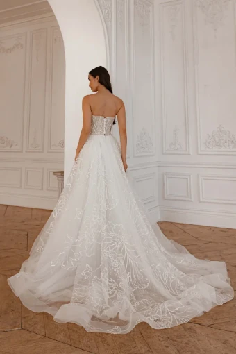 Blum Olivia Bottega #5 thumbnail