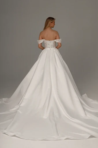 Mitsis Olivia Bottega #15 thumbnail