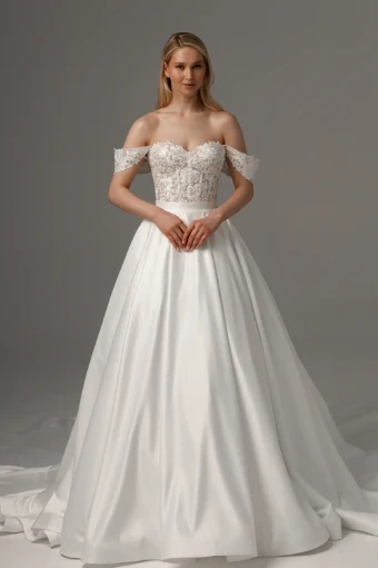 Mitsis Olivia Bottega #0 default thumbnail